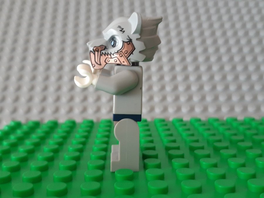 LEGO Minifigur loc125 Saber-Tooth Tiger Warrior - LEGENDS OF CHIMA Julkalender