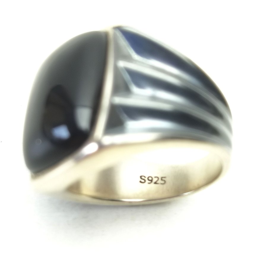 Moderne sterling sølv herrering med sort onyx sten