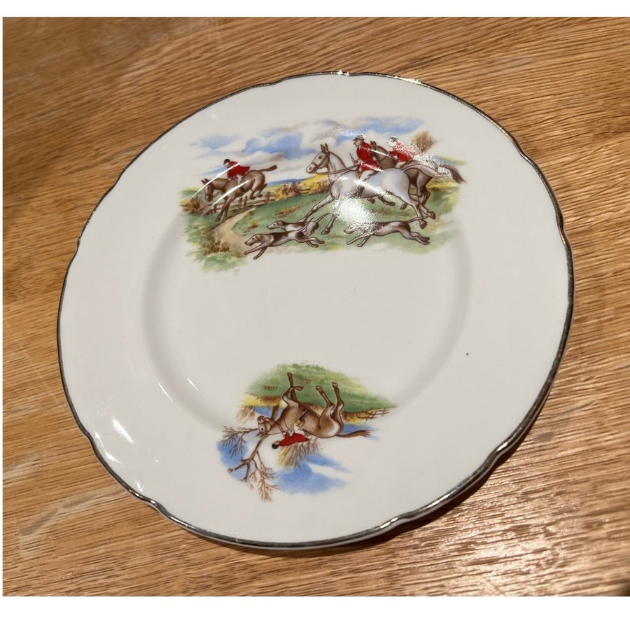 Assiett Gunuine Bone China made in England