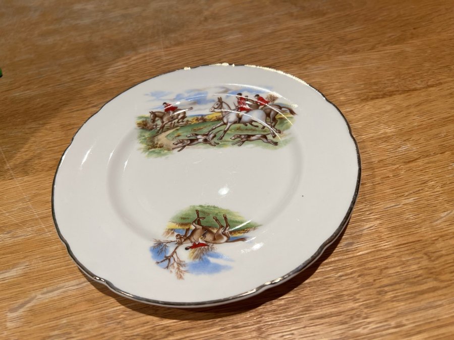 Assiett Gunuine Bone China made in England