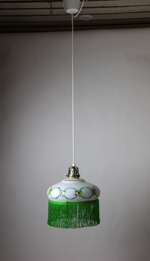 Taklampa med grön pärlfrans handmålad glas skärm Jugend - Art Noveau