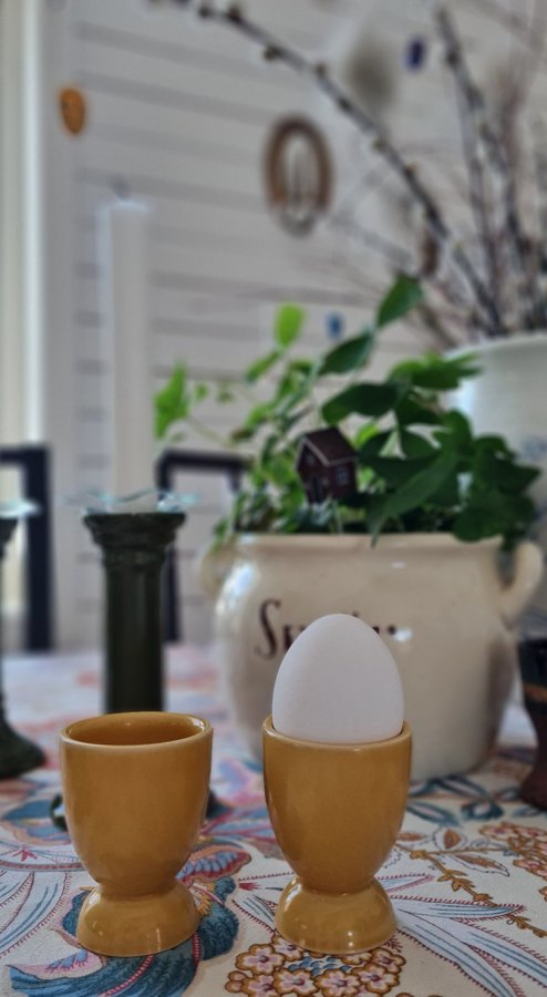 Äggkopp 2st keramik Höganäs Okra sweden svensk porslin kök påsk retro