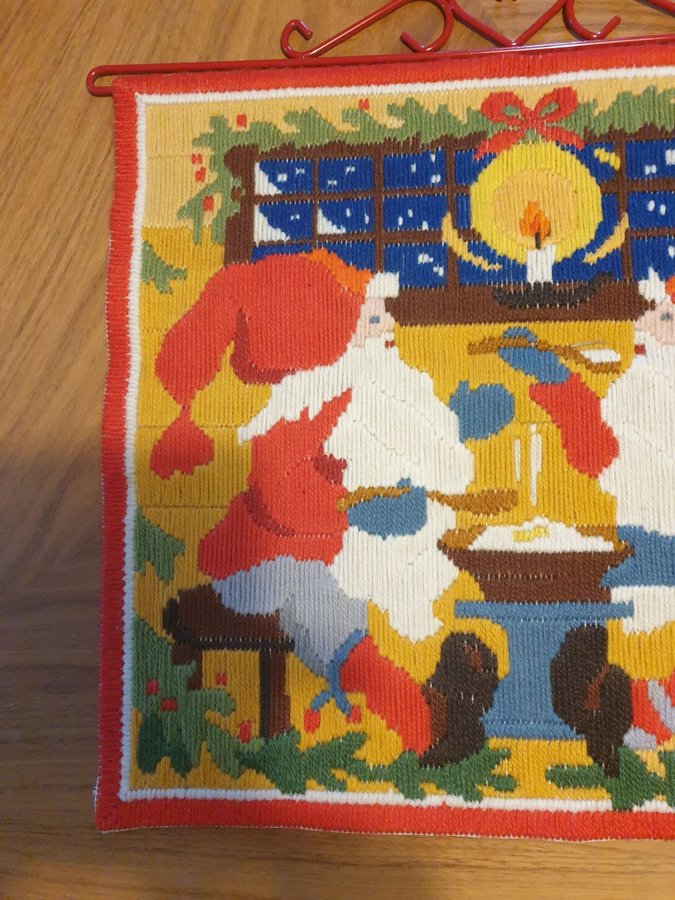 Charmig Broderad Väggbonad Julmotiv 44×39 cm