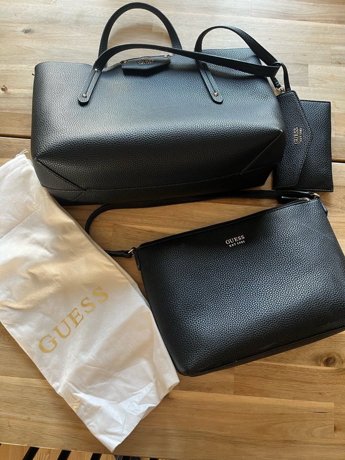 Guess, BRENTON TOTE SET - Handväska - black