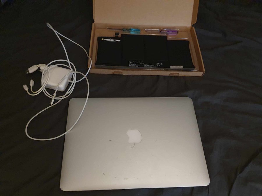 MacBook Air A1466 EMC 2559 Frifrakt 13,3"