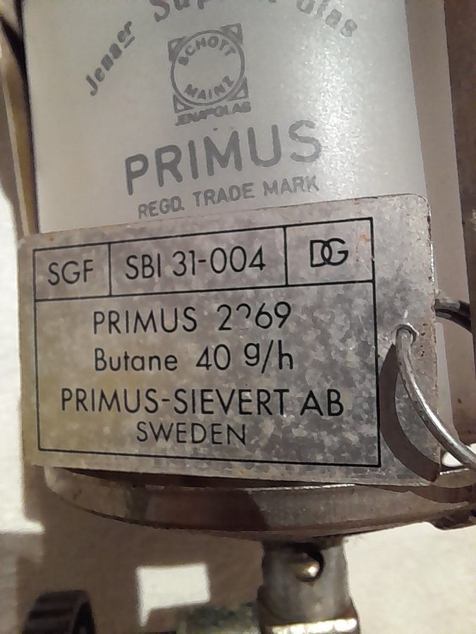 Primus 2269 Gaslykta / fotogenlykta och del av campingkök 2241