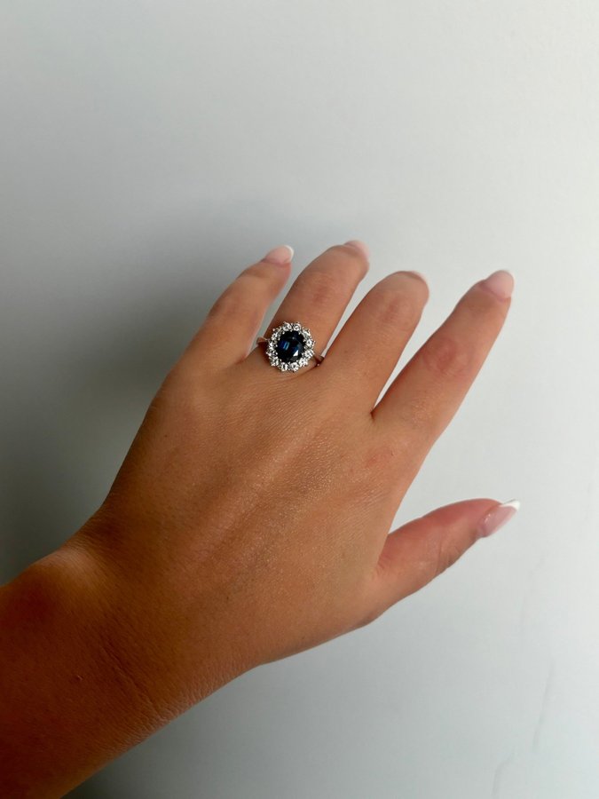 18k safir och diamant carmosering