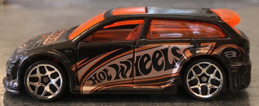 Hot Wheels Audacious 1:64