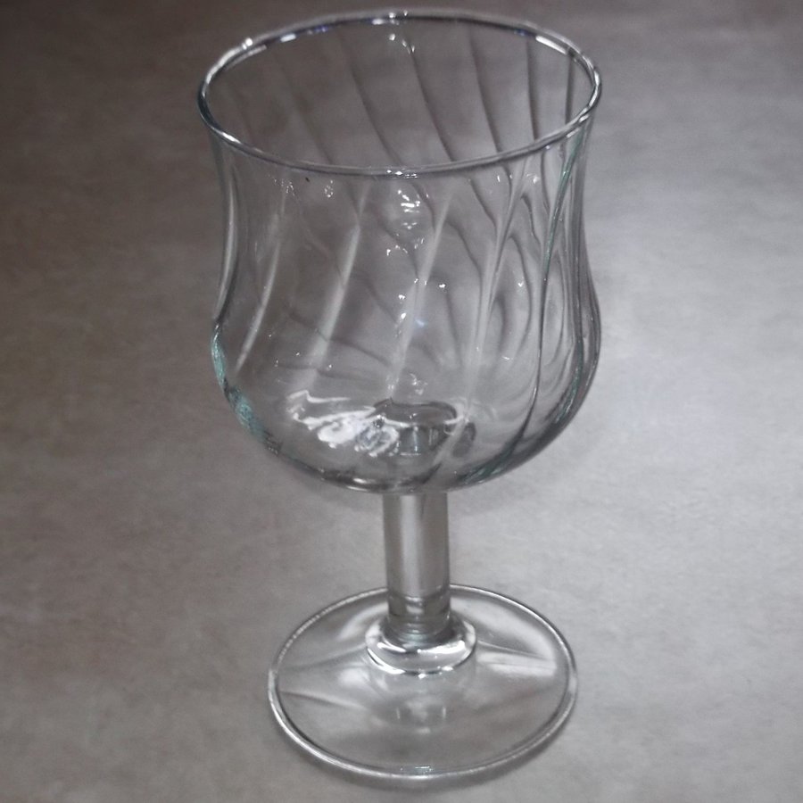 Unikt Vackert mönstrat Glas 17cm Klarglas Romantiskt Elegant Hög Fot Dricksglas