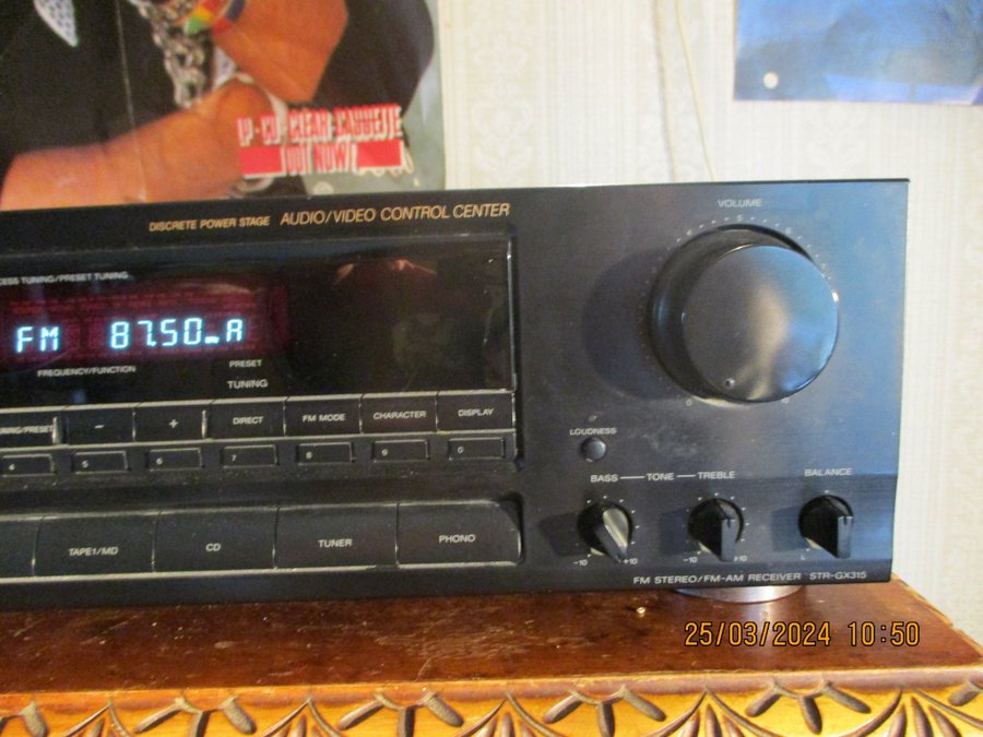 FJÄRRKONTROLL 8 KG SONY FM-AM STEREO RECEIVER MODEL STR-GX 315 A+B 2X2