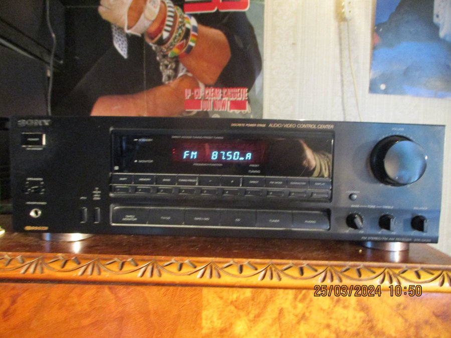 FJÄRRKONTROLL 8 KG SONY FM-AM STEREO RECEIVER MODEL STR-GX 315 A+B 2X2