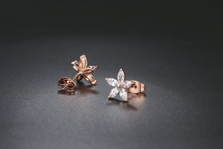 14K roséguld pläterade örhängen cubic zirconia CZ röd guld stiftörhängen blomma