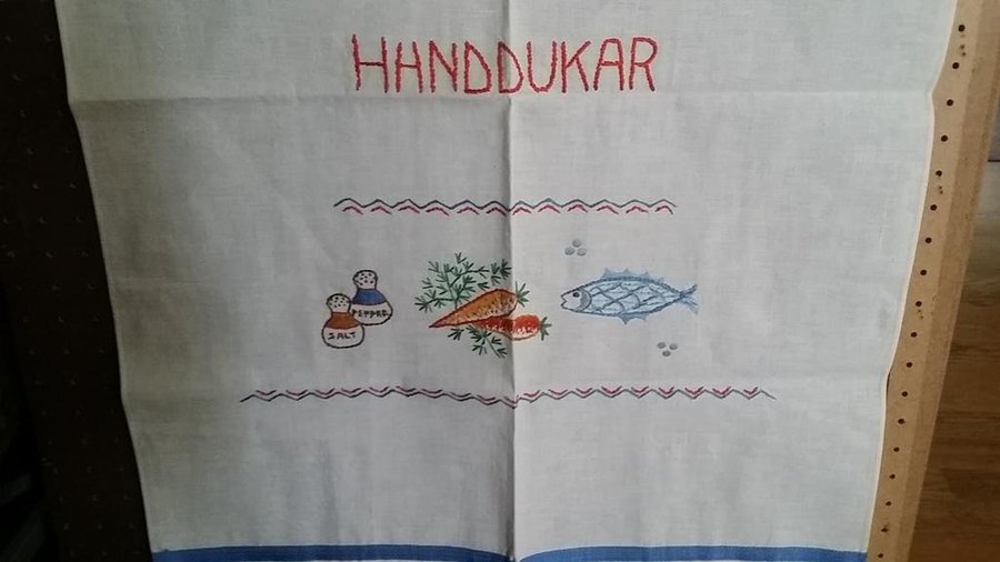 Paradhandduk Handbroderad 50-tal Bredd 595 cm/Längd 80 cm