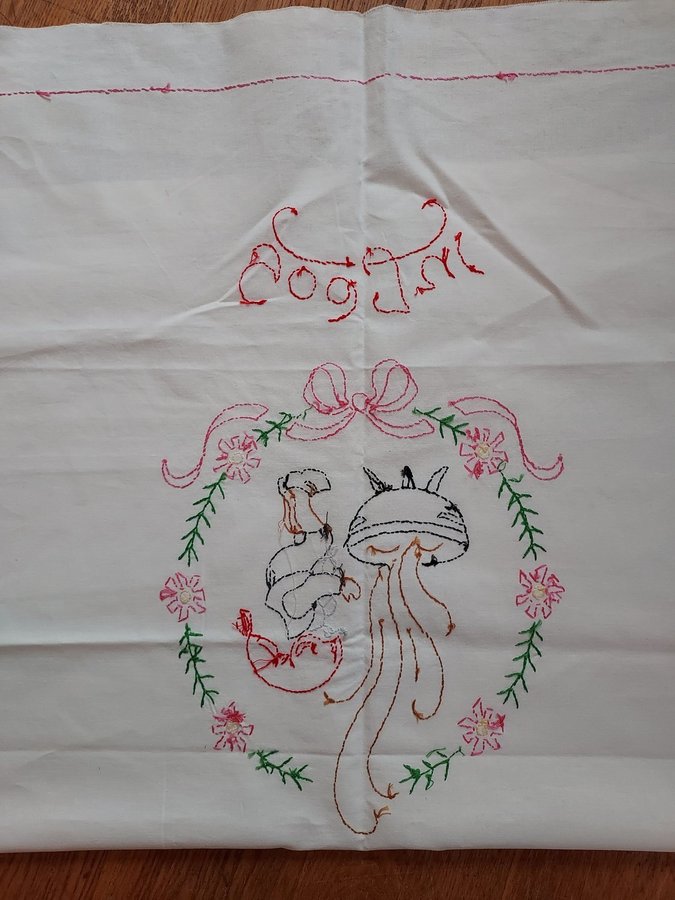 Paradhandduk JUL handbroderad Bredd 71 cm/Längd 110 cm