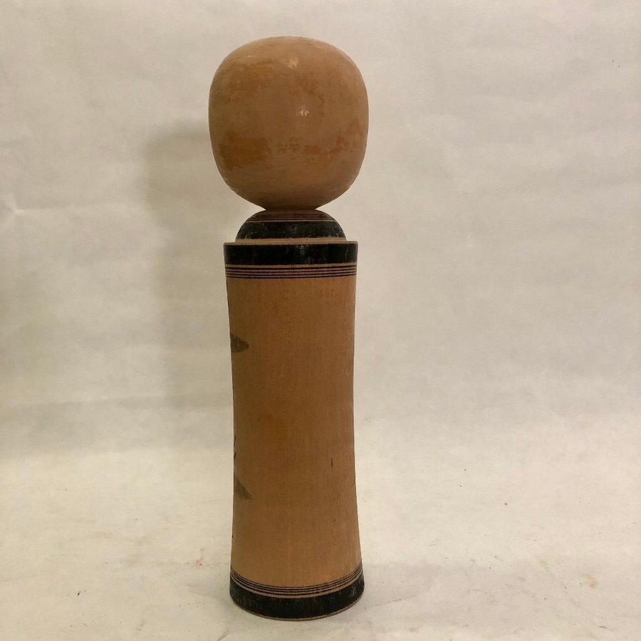 Kokeshi japansk trädocka vintage signerad