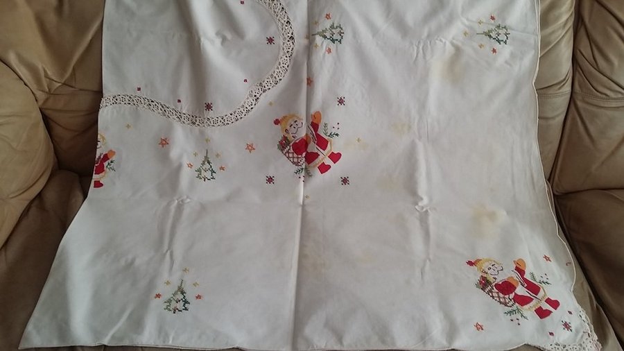 duk JUL handbroderad 60-tal 130x174 cm !