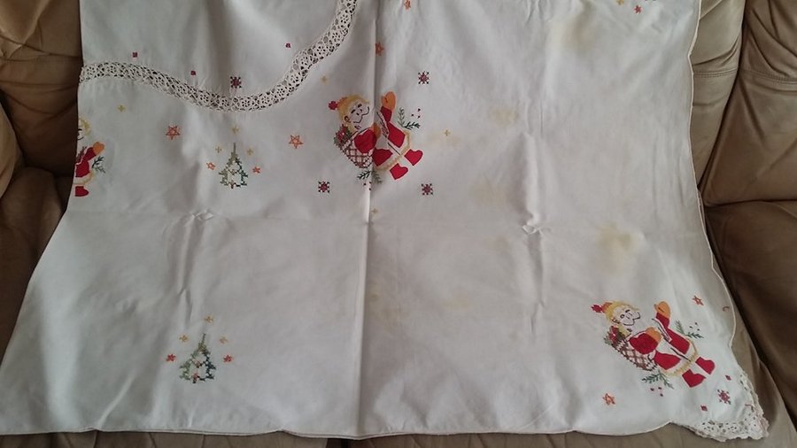 duk JUL handbroderad 60-tal 130x174 cm !