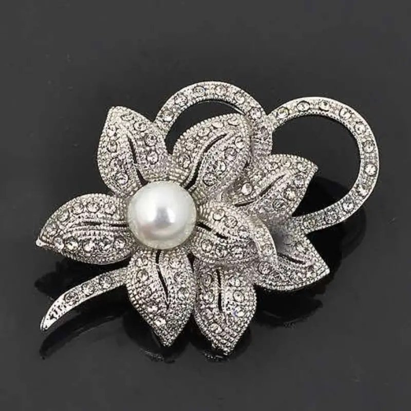 Elegant brosch blommor dahlia pärlor vårblomma brooch silverfärg hortensia pearl