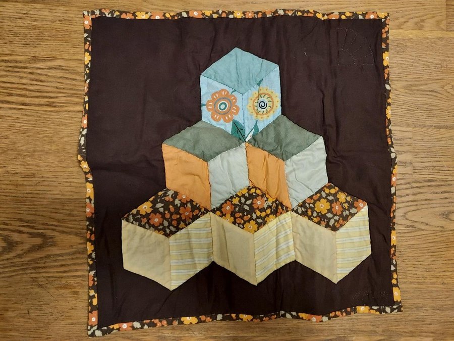 väggdekoration patchwork HANTVERK 40x39 cm !