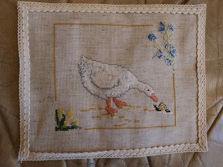 Vepa Tavla GÅS Handbroderad 205 x 255 !