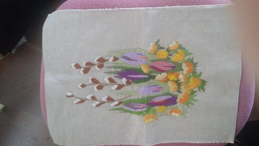 bonad Handbroderad PÅSK vår 25x34 cm !