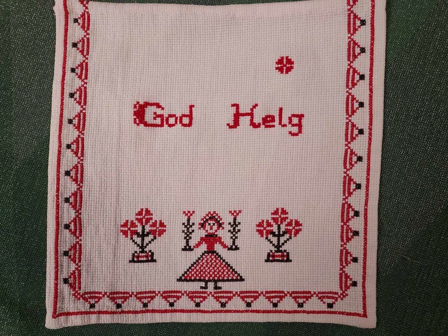 Vepa GOD HELG Handbroderad JUL !