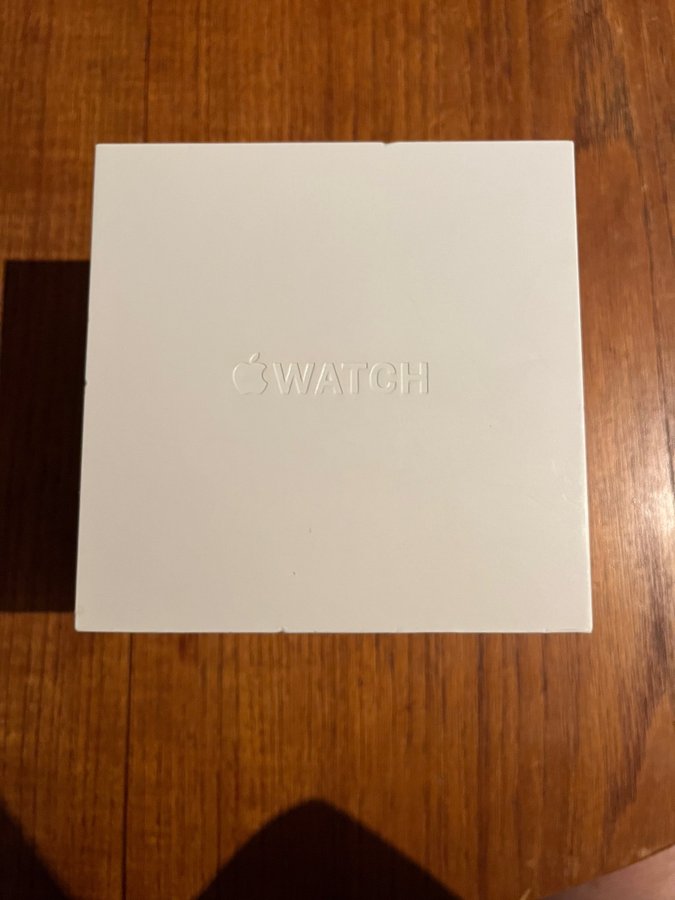 ENDAST LÅDA: Apple Watch S0 SS Linköping Braclet 42mm