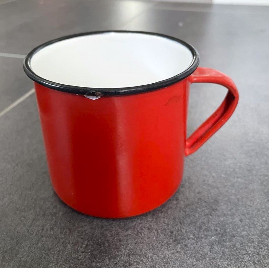 Ovanlig emaljerad plåt mugg Tjeckoslovakien made in czechoslovakia vintage retro