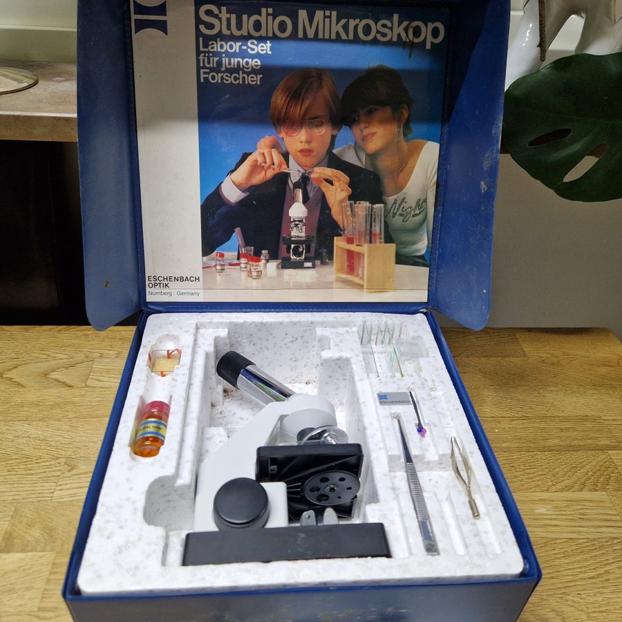 Studio mikroskop microscope