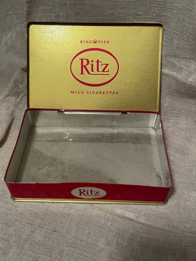 Antik Retro plåtburk Ritz Cigaretter