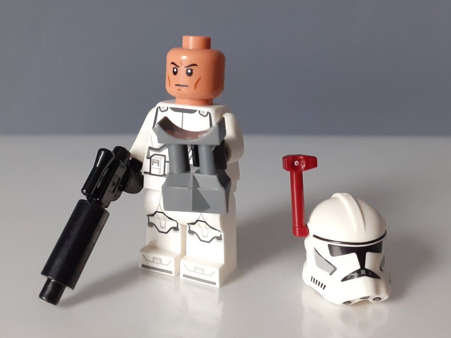 Lego Star Wars Phase 2 Clone Trooper med Tillbehör Figur