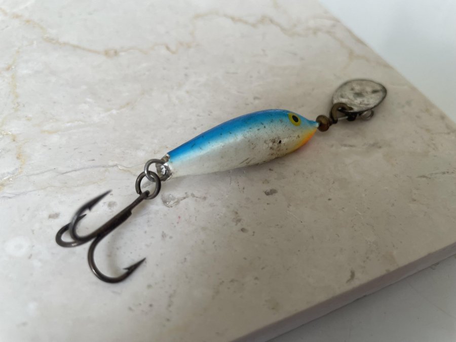 Blue Fox Super Vibrax Minnow #1