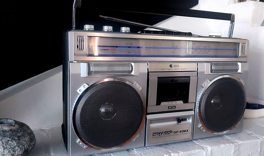 SHARP GF-6363 BOOMBOX STEREO CASSETE PLAYER