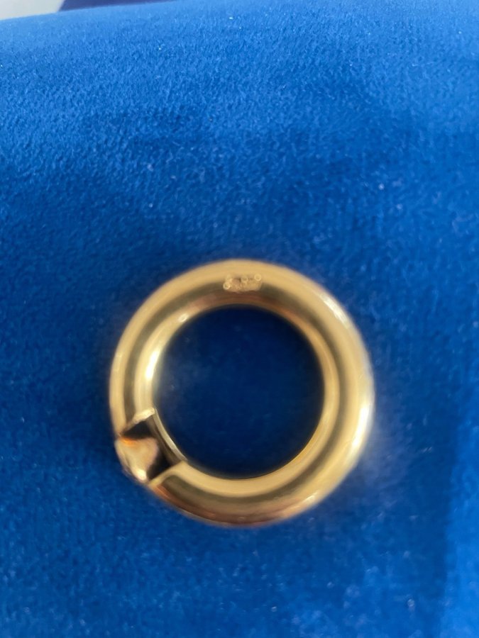 Ring dubbelt guld pläterat 18 K storlek 17.5 mm