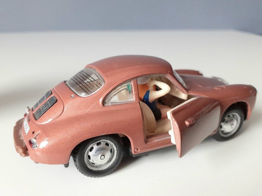 Leksaksbil Brun Porsche 356B Coupe Retro Vintage Bil Metall med passagerare i