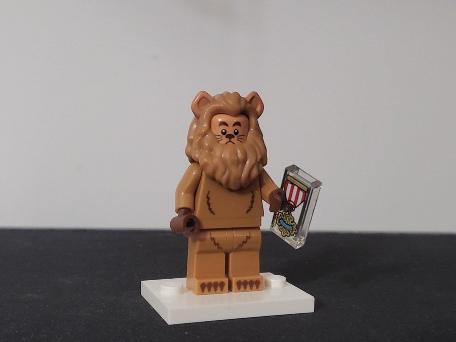 Lego The Wizard of Oz Cmf figur Cowardly Lion minifigur gubbe Lejonet Lego Movie