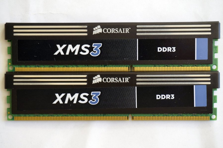 16GB (2x8GB) DDR3-1600 MHz Corsair XMS3 Low Profile CMX16GX3M2A1600C11 1600MHz