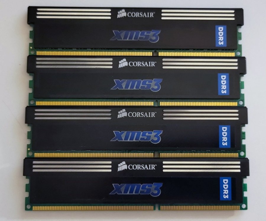 16GB (4x4GB) DDR3-1333 MHz Corsair XMS3 Low Profile 1333MHz