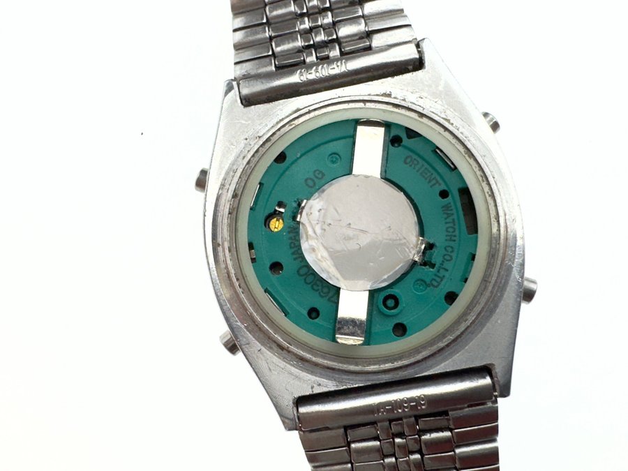 Orient Digital Wristwatch Vintage