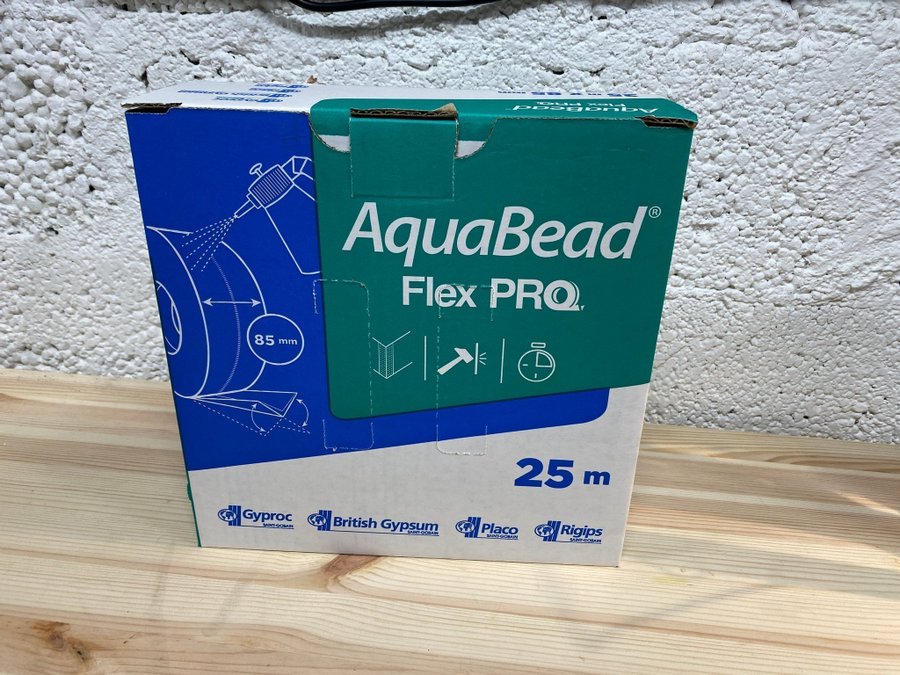 NY - AquaBead Flex Pro 25m Flexibel och Förklistrad Hörnlist på Rulle