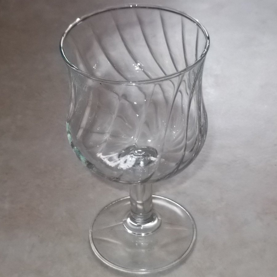 Unikt Vackert mönstrat Glas 17cm Klarglas Romantiskt Elegant Hög Fot Dricksglas