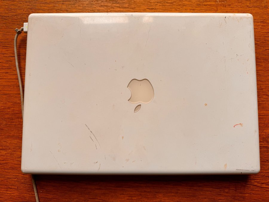 Apple MacBook ”Core Duo” A1181 13"