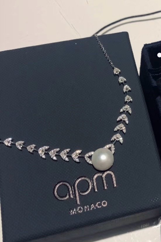 Apm Monaco new pearl necklace