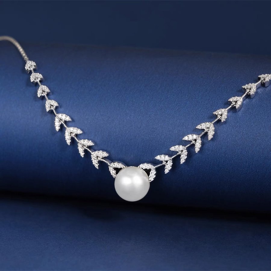 Apm Monaco new pearl necklace