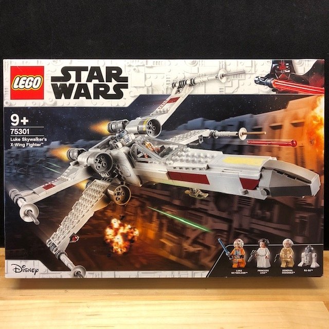 LEGO Star Wars 75301 "Luke Skywalkers X-wing Fighter" - från 2021 Oöppnad!