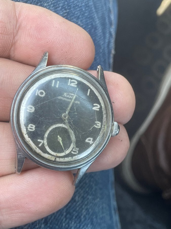 Äldre tissot armbandsur  40 talet? Vintage