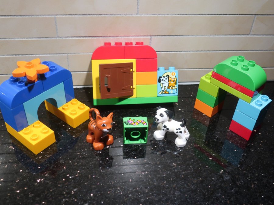 Lego - Duplo - Hund o katt bostad set 10570