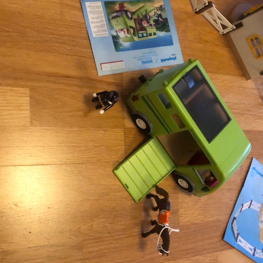 Playmobil 70337 6928 6927 5684 hästridning hästgård hästtransport stall häst