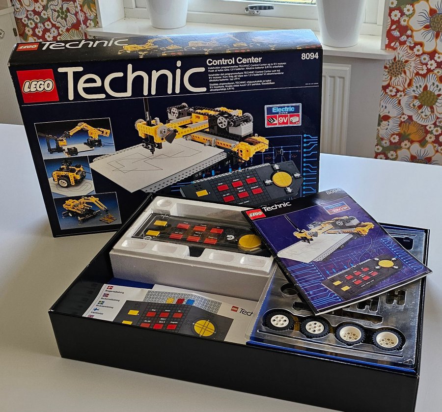 Lego technic control center hotsell