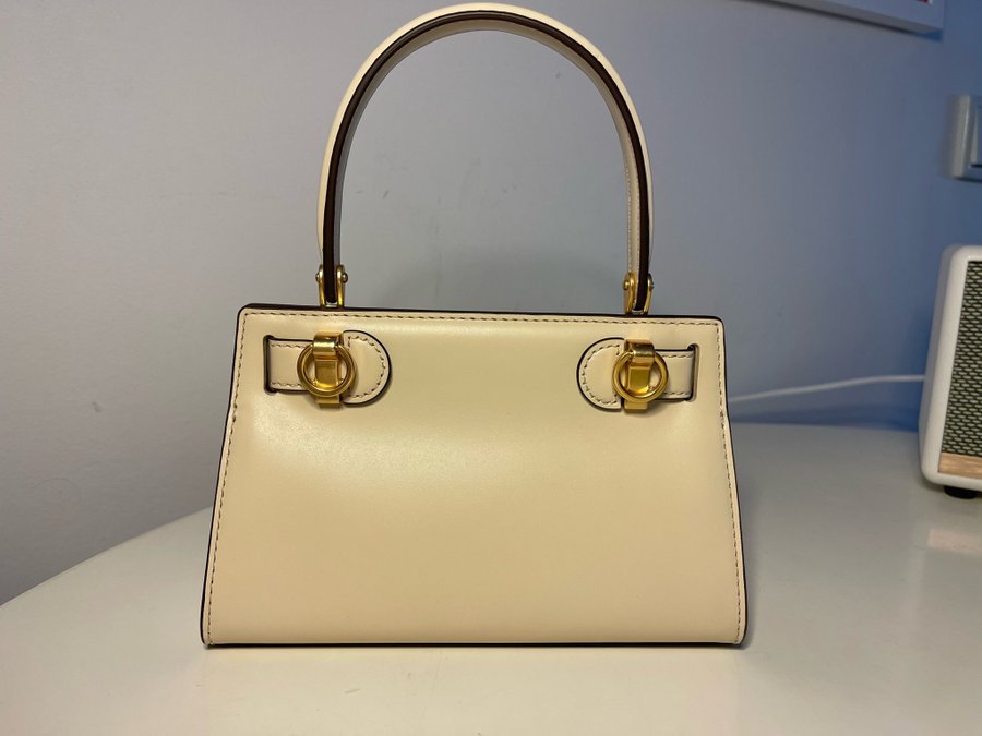 Tory Burch Lee Radziwill petite bag i creme